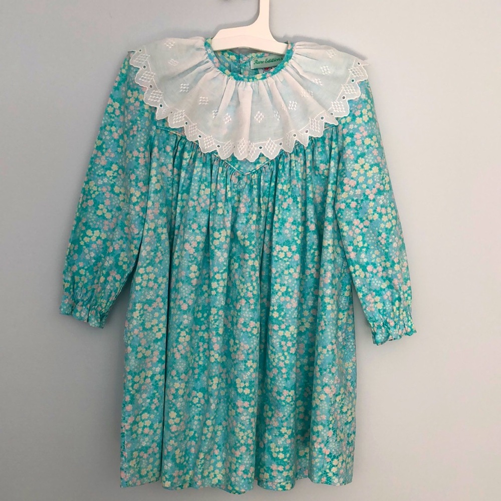 Vintage Girls Dress Blue Flowers with White Eyelet Collar by Rare Edition Sz 6